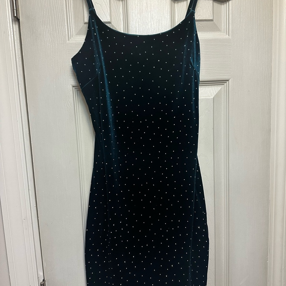 Hayley & June - Medium Emerald Green Velvet Dress with Sparkling Accents